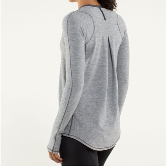 lululemon tuck and flow in heathered soot light - Picture 2 of 4